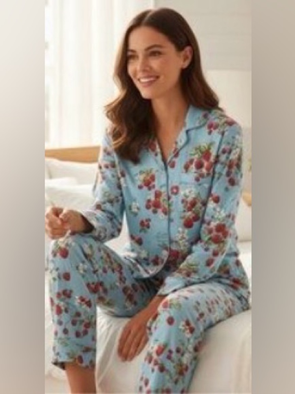 Nick & Nora Vtg “Strawberry Kiss” Print Pajama Set